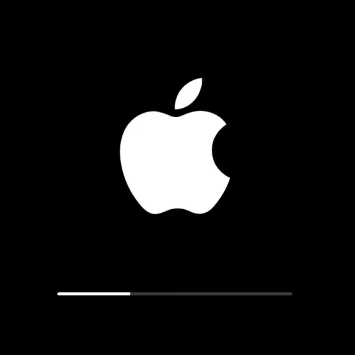 le logo Apple, Rob Janoff a créé une image emblématique en 1977 alors qu'il travaillait pour l'agence Regis McKenna. La simplicité et la longévité du logo Apple témoignent de son efficacité et de sa pertinence.